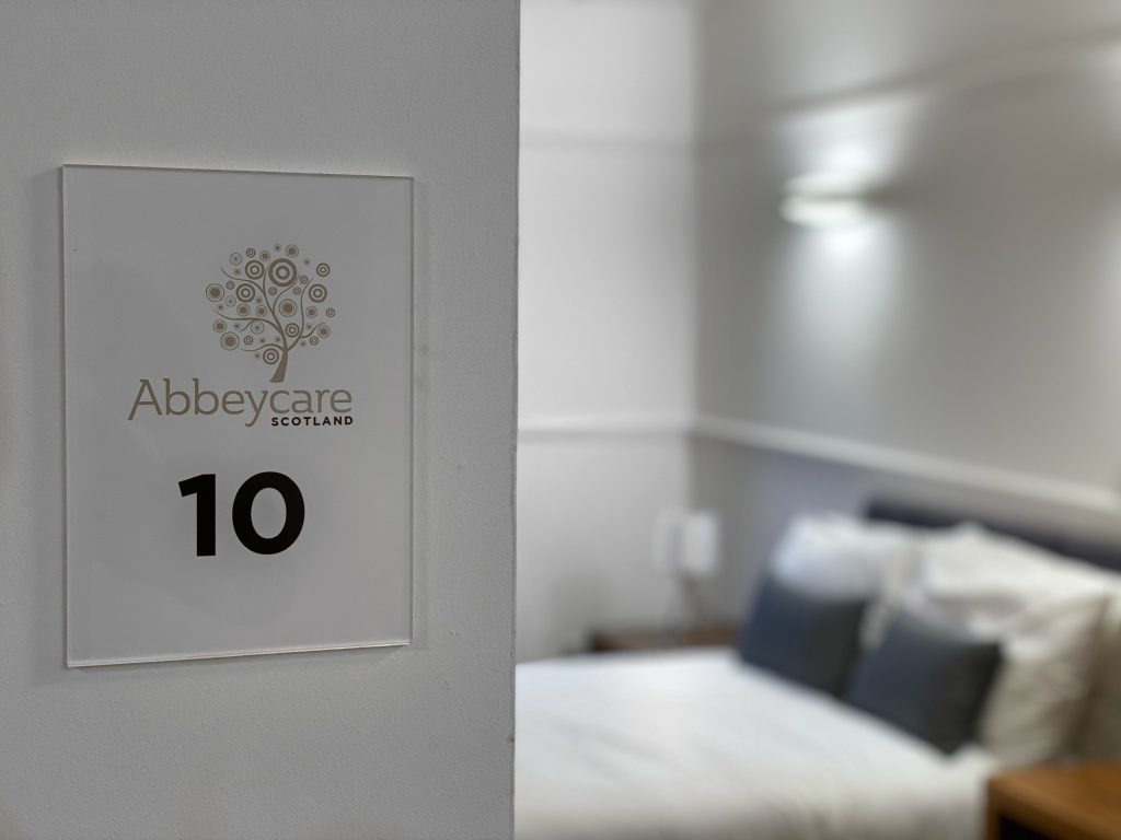 Room-10-Abbeycare-Scotland-Erskine